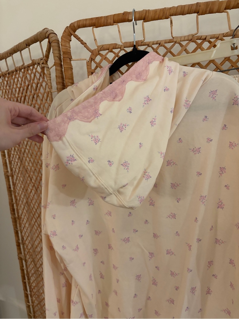 Women's Pale Yellow & Pink Floral Print Lounge Hoodie & Shorts Set w/ Lace Trim - Picture 4 of 10